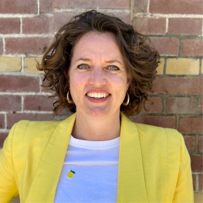 Marjolijn Versteeg